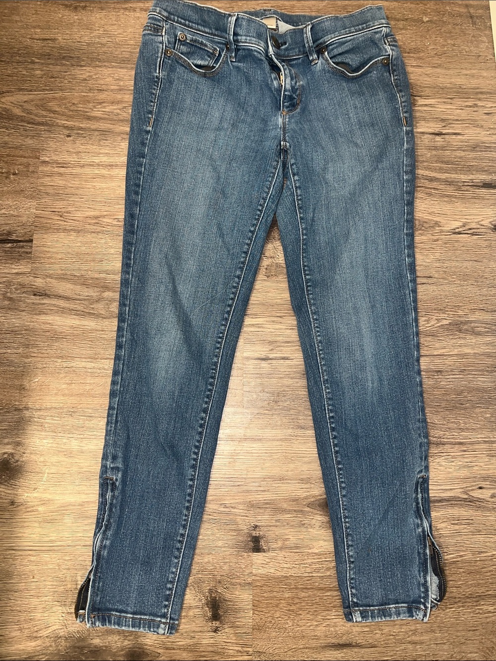 Blue Women's Stretch Denim Jeans - Classic Mid Wash